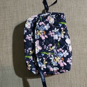 NWOT Vera Bradley Medium Cosmetic in Navy Butterfly Flutter